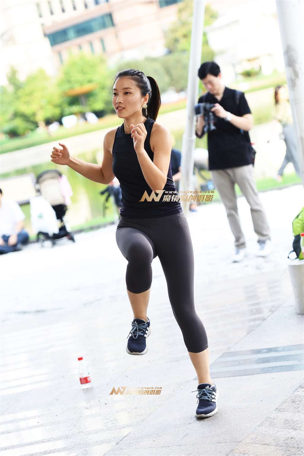 【咔喳赛贴】跳跃运动-街拍流行馆