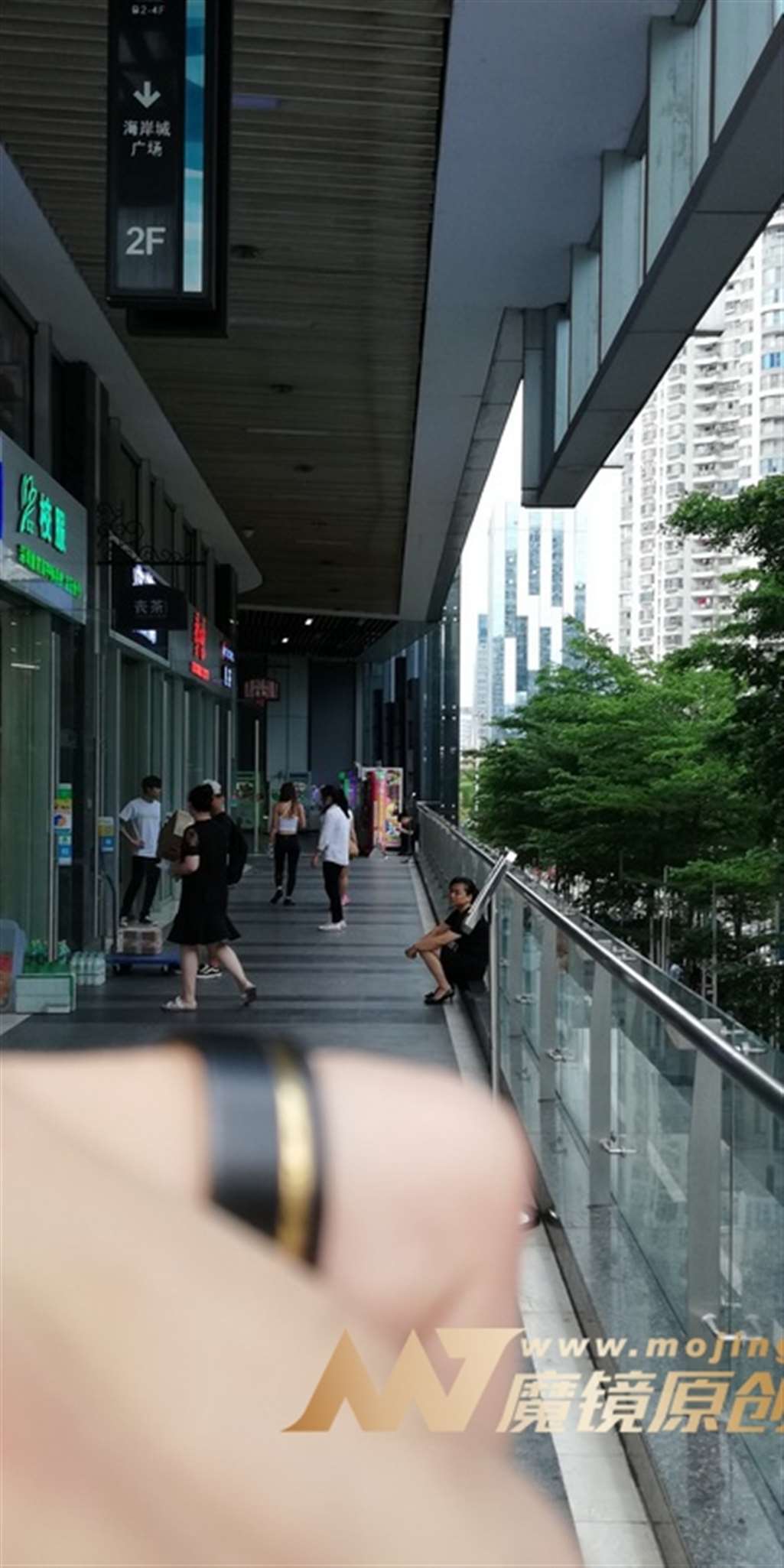 图片[3]-【视觉冲击赛贴】小背心，黑色健美裤-流行馆