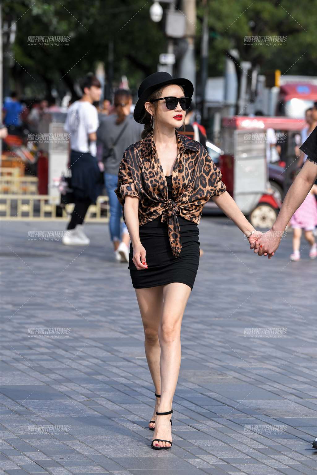 图片[4]-包臀裙高跟鞋玲珑美女-流行馆