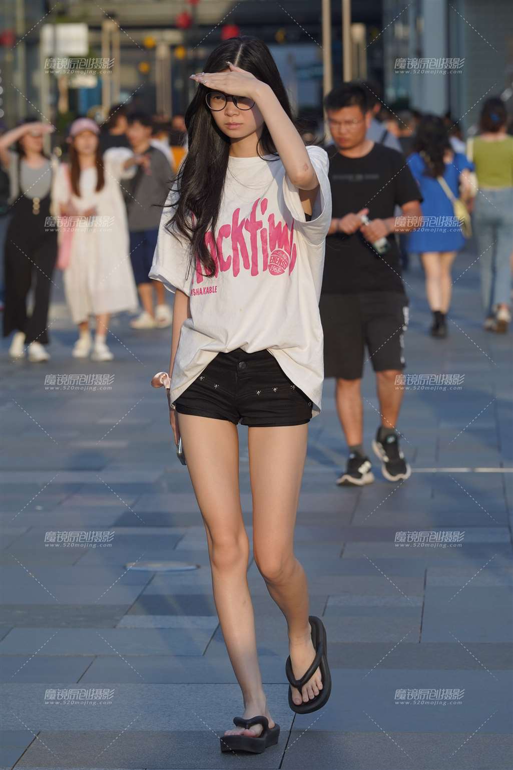 图片[3]-热裤小妹-流行馆
