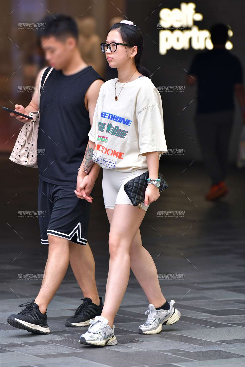图片[5]-紧身瑜伽运动短裤美女-流行馆