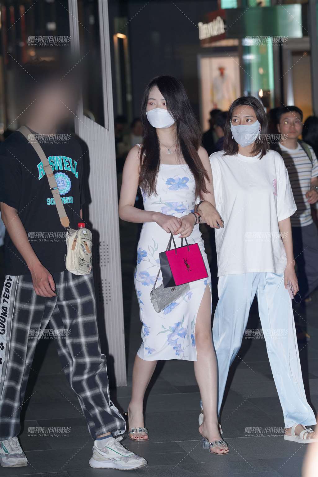 雪嫩肌肤-街拍流行馆