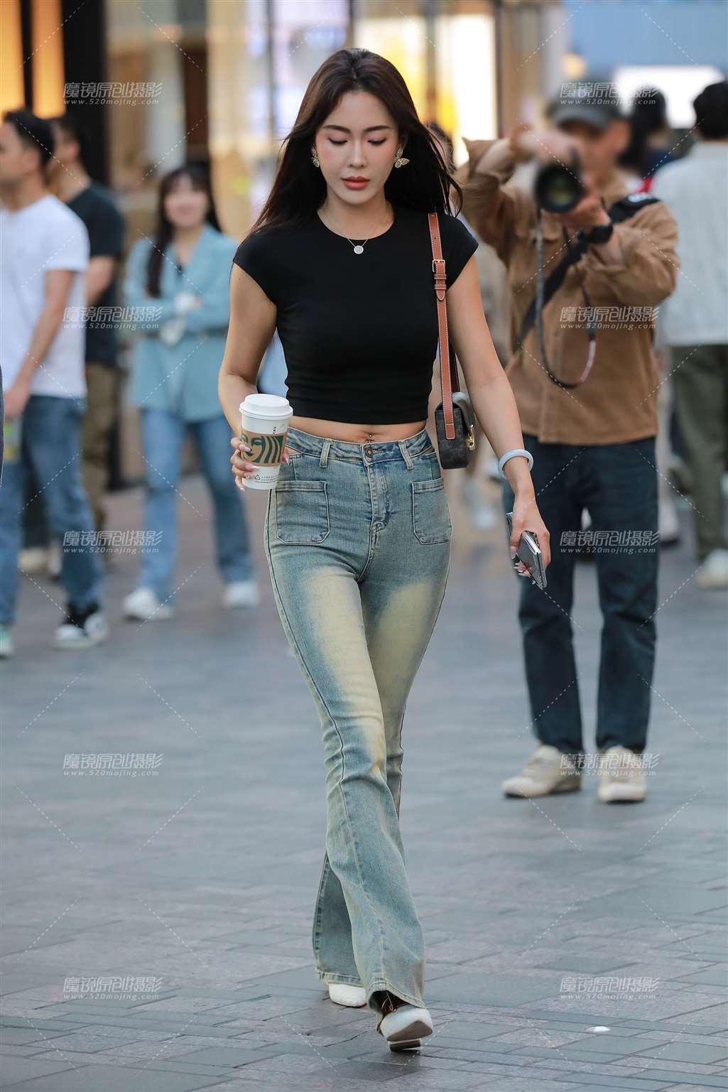 图片[4]-高挑牛仔裤美女-流行馆