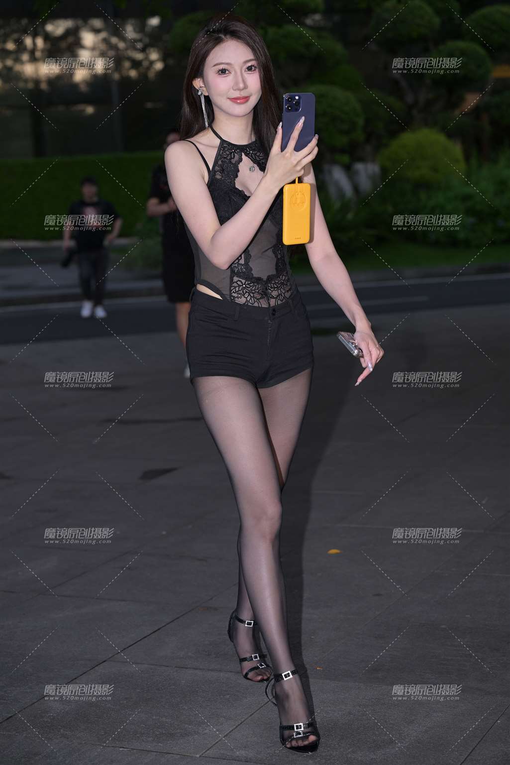 美腿黑丝谁不爱6-街拍流行馆