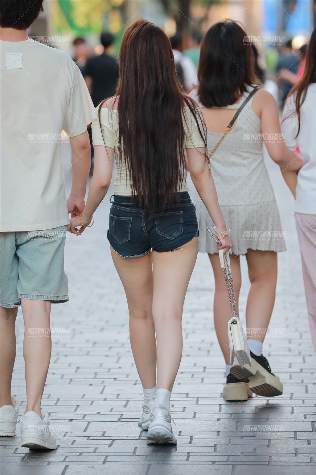 图片[2]-牛仔热裤女友-流行馆