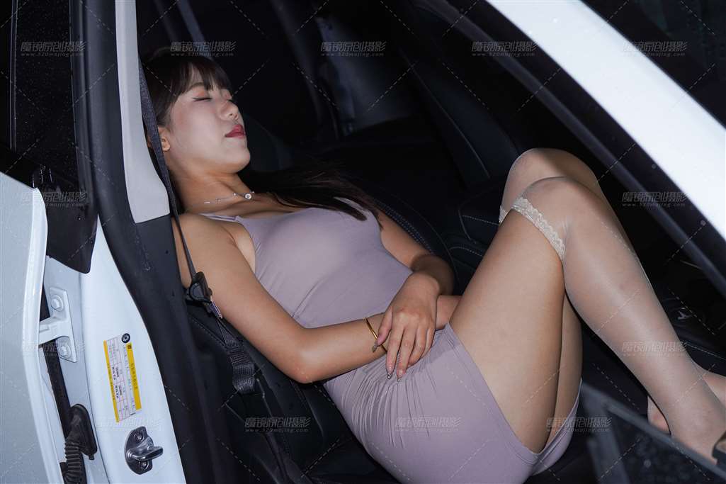 叫醒-街拍流行馆