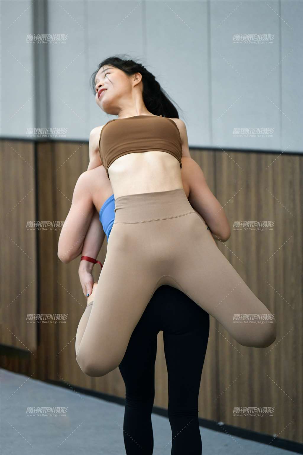 图片[5]-腼腆舒展优美瑜伽美女-流行馆